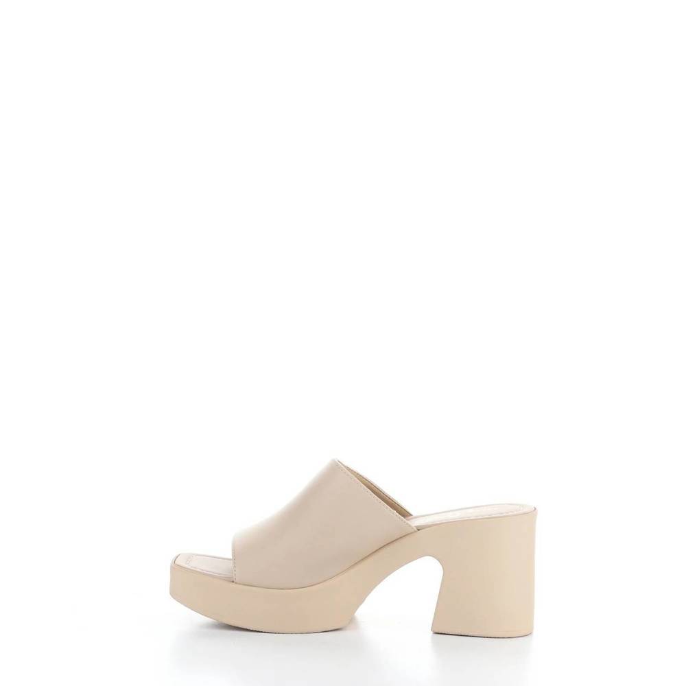 NEW BOS. & CO. women's vita slip-on sandal in nude